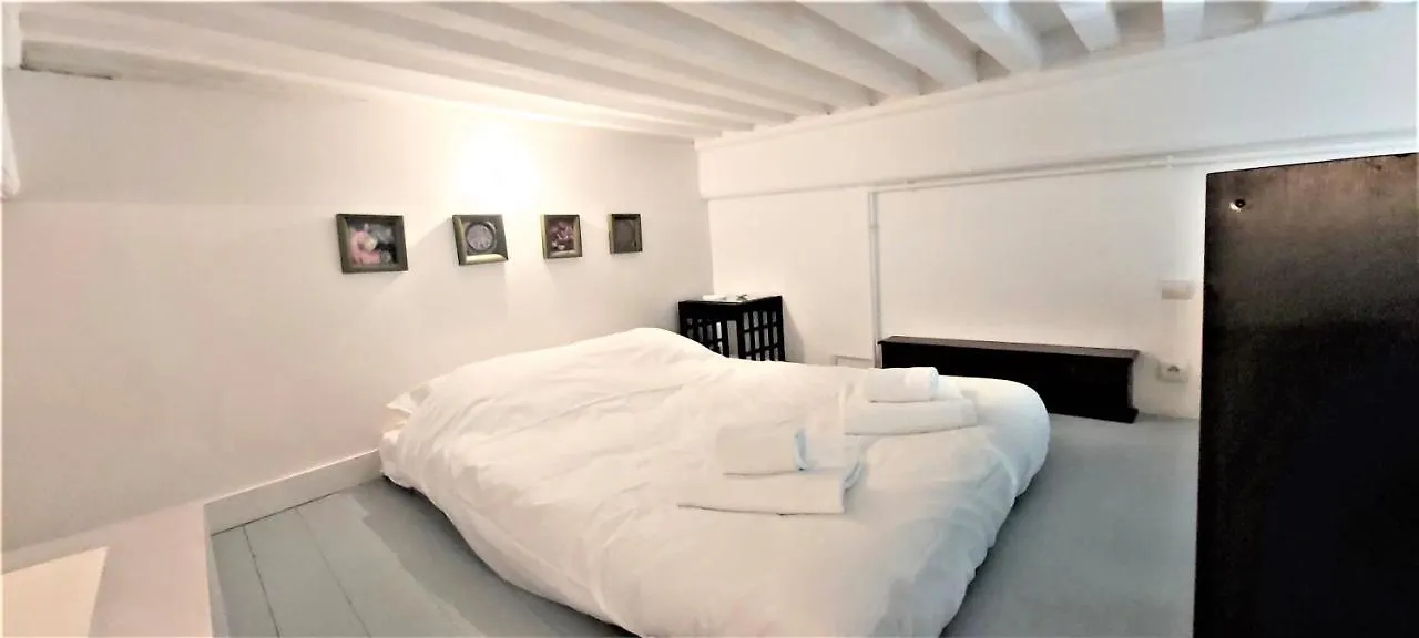 Appartement ORPI FLANDRIN4, Hyper Centre Lyon quartier Opéra 0*,  France